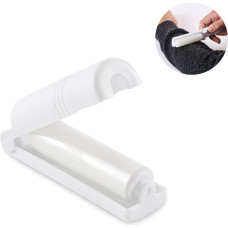 Reusable sticky roller cleaner